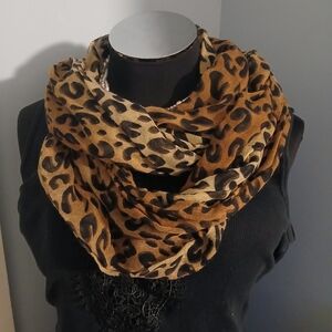 Leopard Print Infinity Scarf - Brown